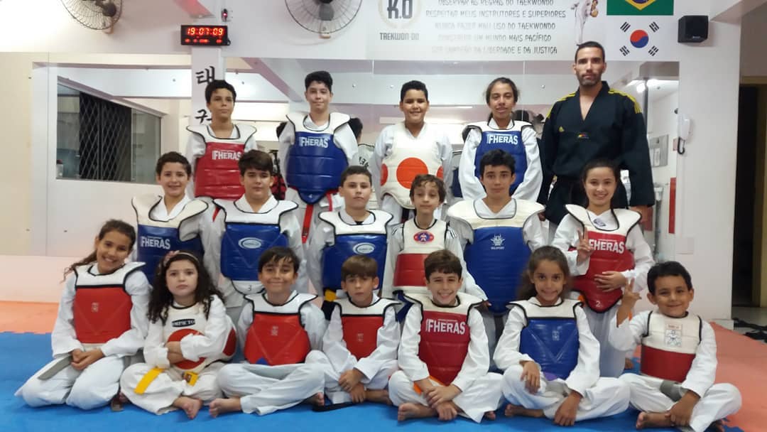 Alunos da Academia KO