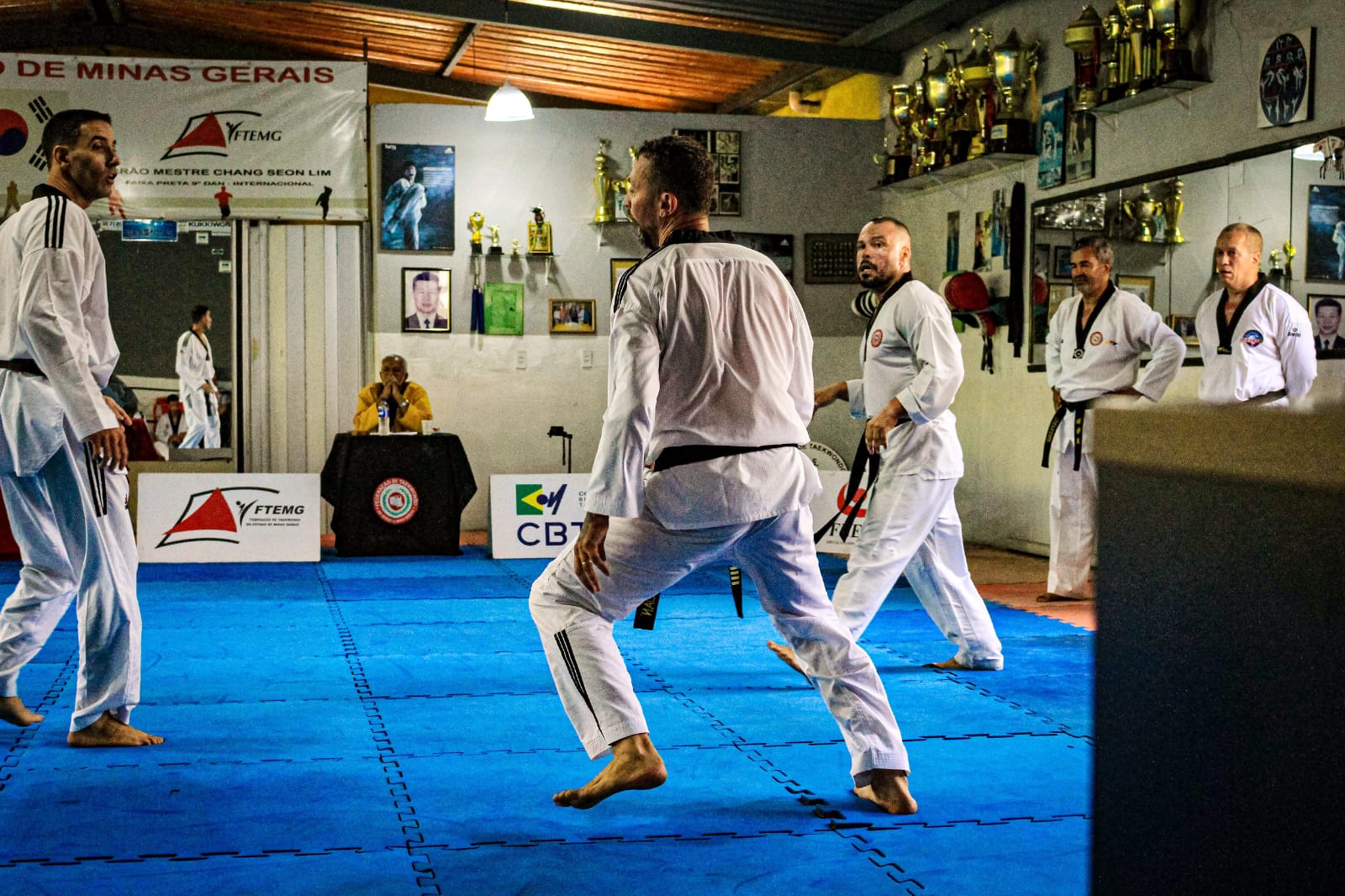 Mestre Alysson na cerimônia de graduação 6º Dan