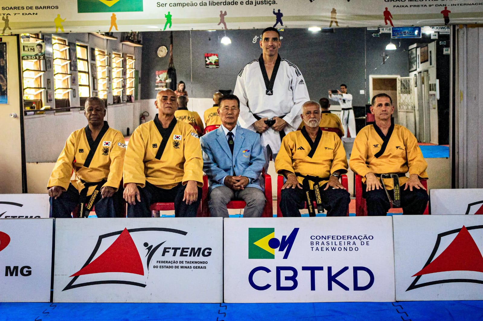 Mestre Alysson na cerimônia de graduação 6º Dan